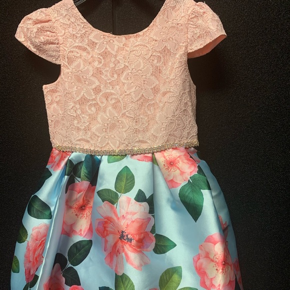 RARE EDITIONS
Lace Bodice Floral High/Low Dress - Picture 2 of 6